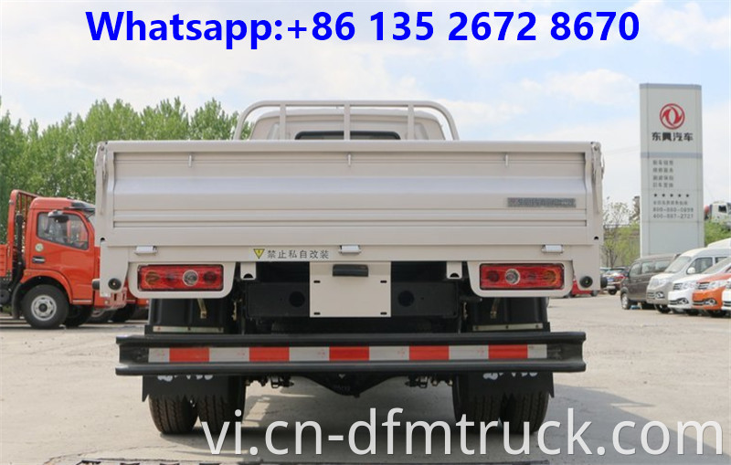 3 Tons Diesel Cargo Truck4